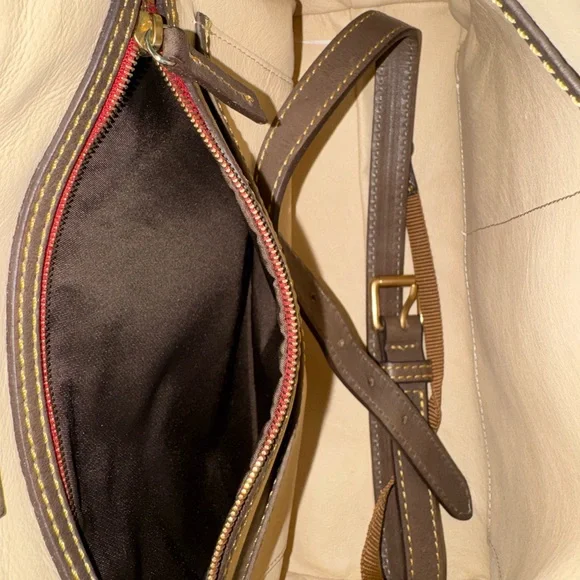 Dooney & Bourke Cameron Satchel – 100% Leather – Taupe - Picture 6 of 10